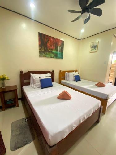 Devayn's Inn Room Type - Superior Twin Room