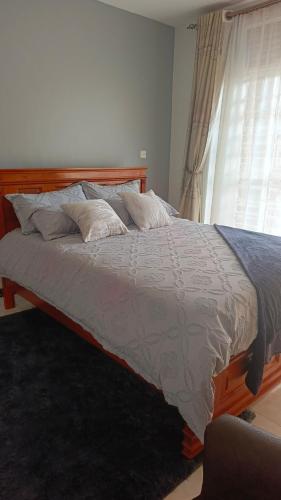 Da White Apartment Naalya - image 5