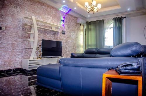 Enoh Presidential Apartment Hotel in ลิมบ์