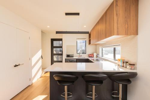 Brand New 2Bed2Bath By Playground Near Town Centre in Rolleston