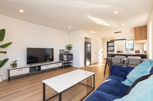 Brand New 2Bed2Bath By Playground Near Town Centre in Rolleston