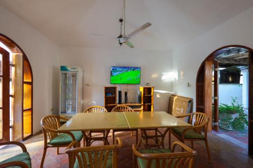 Zing Gardens Poolside Retreat - image 4