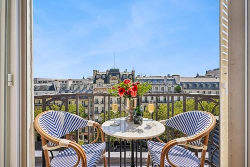 Eiffel Tower View