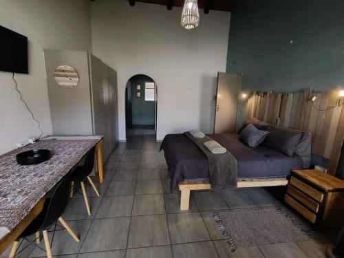 2 bedrooms, 3 beds