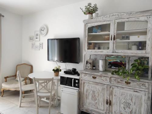 Suite parentale de charme climatisée dans rez-de-villa - Chambre d'hôtes - Roquefort-la-Bédoule