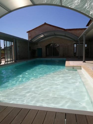 Gite de l'atelier et Gite de la piscine pour 25 personnes - Location saisonnière - Jaunay-Marigny