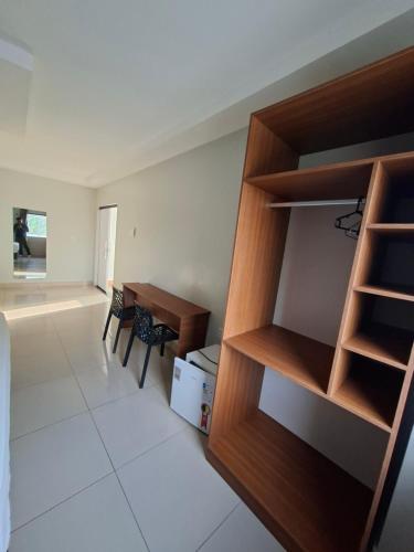 4 twin beds