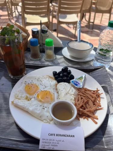 식음료(F&B), Hotel Biranzarane in 탄-탄