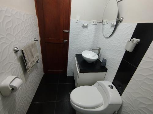 3 bedrooms, 4 beds
