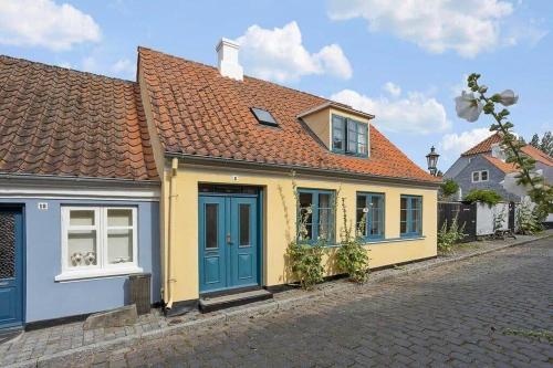 AE330-Aeroskobing-Ostergade-8