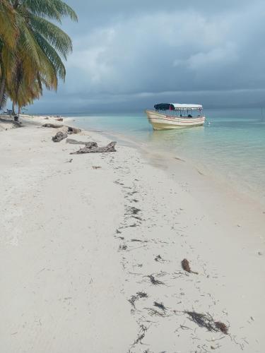 Islas gunas in El Porvenir