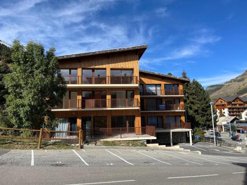 Appartement avec terrasse - 4 pers. - FR-1-905-19 - image 3