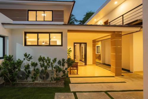 Luxury 10Br Villa - Heated Jacuzzi & Private Pool in El Batey
