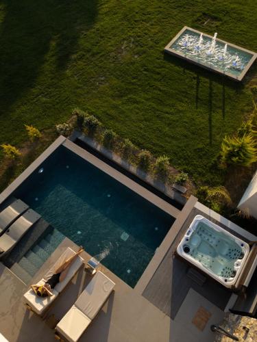 Aphrodite Luxury Villas & Suites-Private Heated Pool & Jacuzzi 2