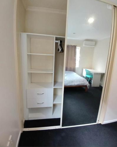 Comfortable Private Room near St Lukes
