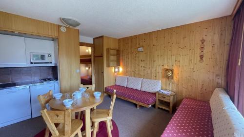 Résidence Les Cytelles - Studio pour 4 personnes à Meribel Altiport, au pied des pistes et proche du golf MAE-1779