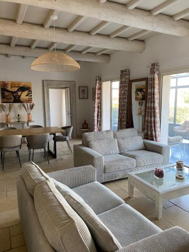 Villa Romantica avec climatisation et jardin près de la mer