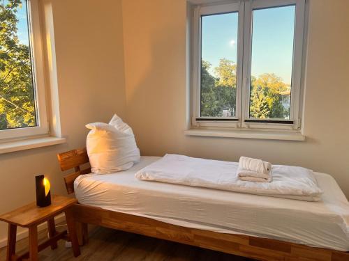 Apartments zwischen Potsdam und Berlin - kostenloser Parkplatz - Ferienwohnungen Nebelwiesen Stahnsd in Kleinmachnow