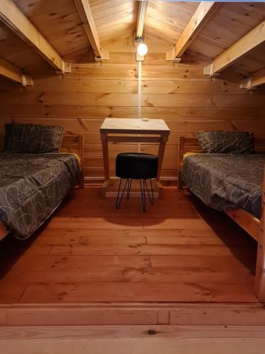Chalet accueillant dans la Drôme des Collines (Chalet accueillant dans la Drome des Collines) in Montchenu
