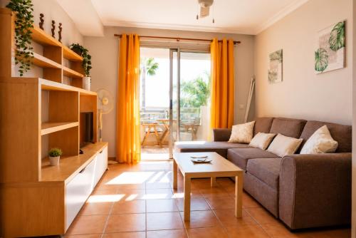 Médano Sunny Apartment, Pool, Parking & Beach 3