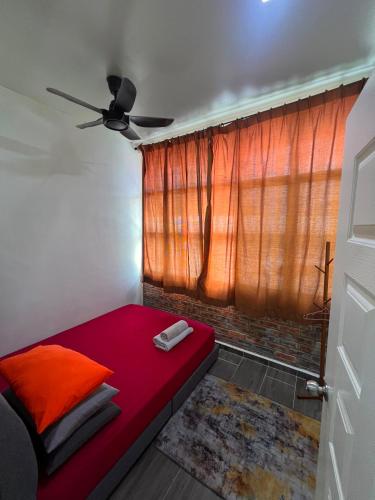 Qimmy Riverside Guesthouse in Kedai Buluh