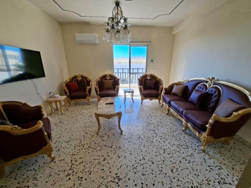 3BR-Beach Access-AC-24-7 Electricity- wifi in Al Qalamun