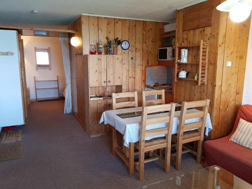 Résidence Cachette - Appartement 2 pièces 4 personnes à Arc 1600 en centre station proche des pistes et des commerces MAE-2095