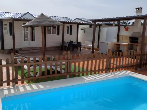 Casa con piscina privada solo familias y pareja no aceptamos grupos jovenes