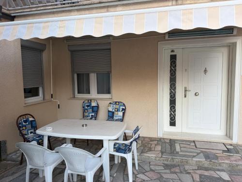 Villa BESA - BA Debar in Debara