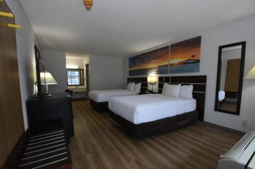 Days Inn by Wyndham Stuart in Stuart