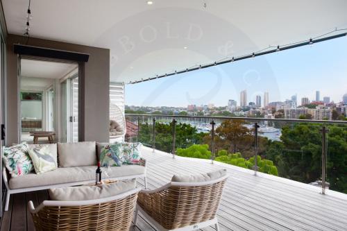 Kanangra - A Superb House on Sydney Harbour in Darling Point