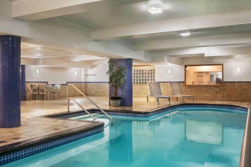 ทัศนียภาพ, รามาดา พลาซา บาย วินด์แฮม มอนทรีออล (Ramada Plaza By Wyndham Montreal) in มอนทรีออล (QC)