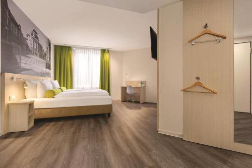 2 twin beds