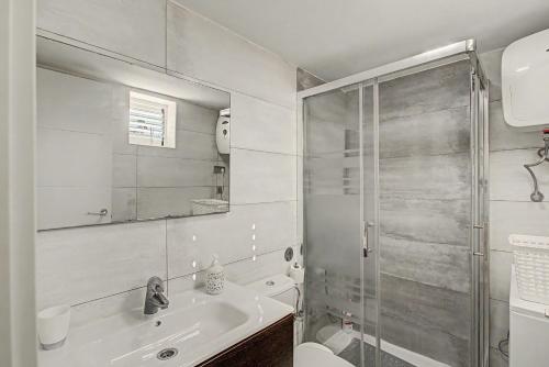 Bungalow Sonemar Blue Fish - image 4