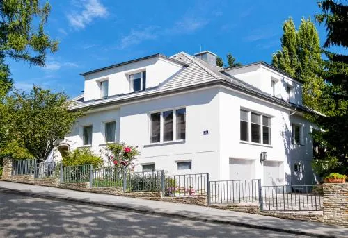 White Villa in Baden, Österreich