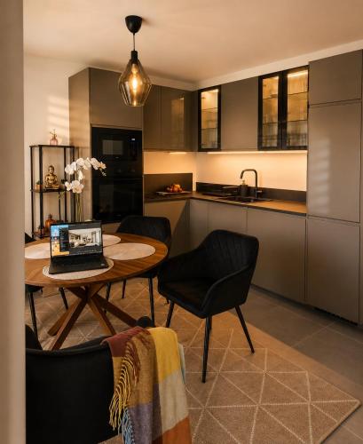 New 2-room air-conditioned apartment in the clouds