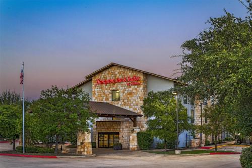 Hampton Inn and Suites Austin - Lakeway