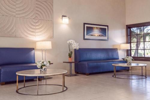 ردهة, أجنحة إمباسي باي هيلتون لومبوك سنترال كوست (Embassy Suites by Hilton Lompoc Central Coast) in Lompoc