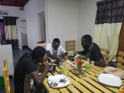 Akagera Rendez Vous House in Kayonza