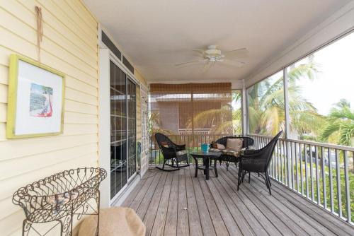 2212 Ave A Bradenton Beach Anna Maria Island home - image 3