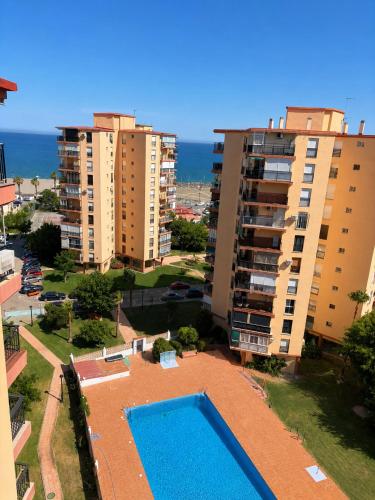 Torre sobre el mar