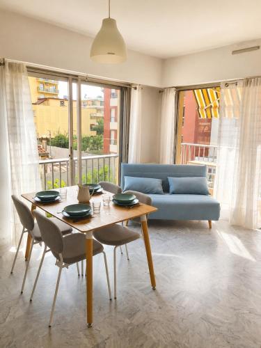 Studio avec balcon à 100m de la plage Menton Monaco