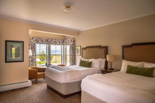 2 double beds