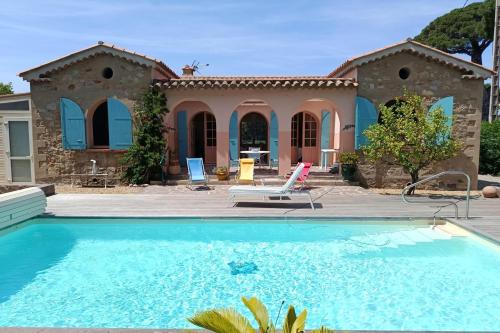 Villa avec piscine et vue golfe de Saint-Tropez