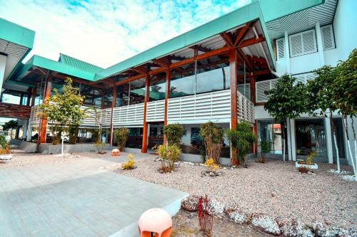 Hôtel Mandji (Hotel Mandji) in Port Gentil