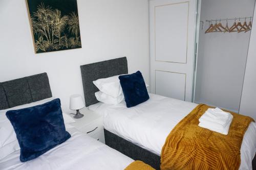 Biz & Fam Sleeps 7 Wigan w Parking Self-Check-in gîte à louer Quality Wigan
