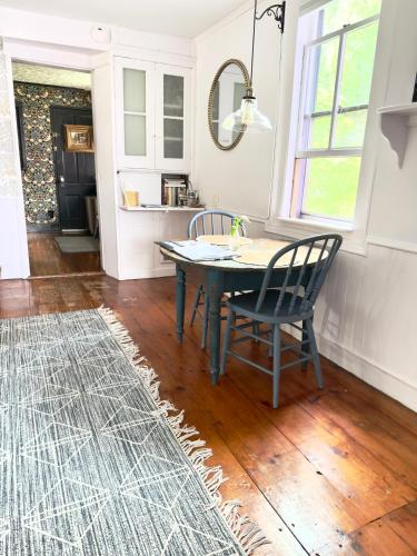 Retreat at Sea Cloud Cottage in Historic Wiscasset in Wiscasset