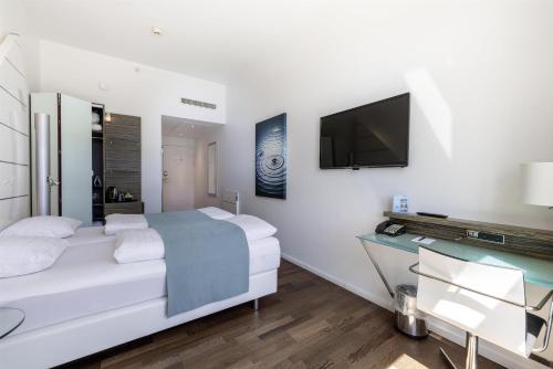 1 queen bed