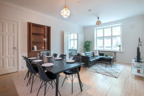 2ndhomes Luxury 4BR apartment with sauna next to Kaivopuisto