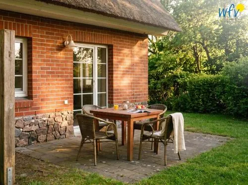 Ferienhaus am Gutspark Drankse Ferienwohnung Silbergras in Dranske, Deutschland